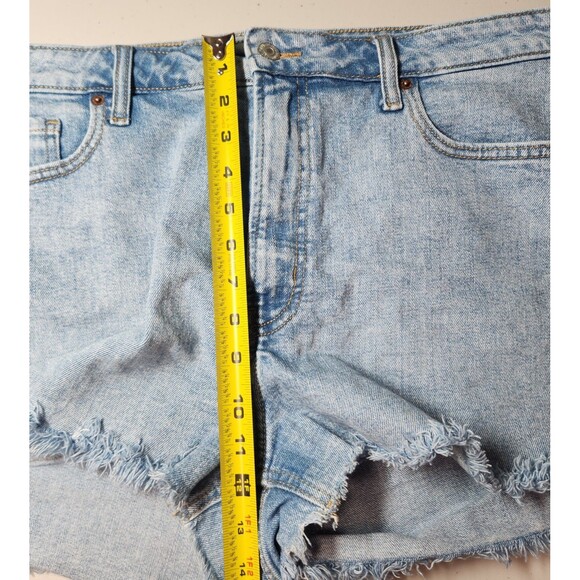 OLD NAVY OG Straight High Rise Cut Off Denim Shorts Womens Plus Size 18 - Picture 4 of 7